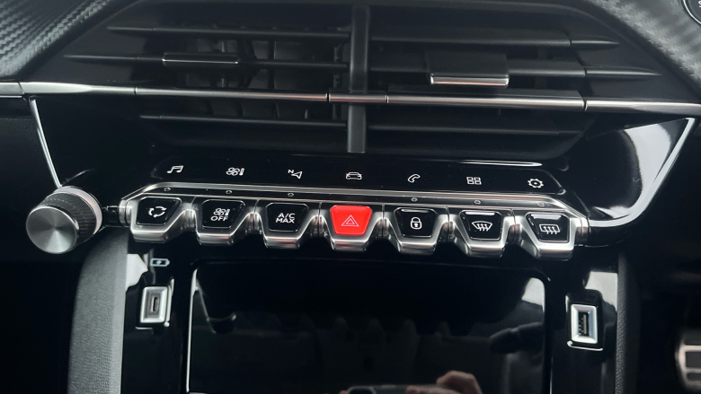 Peugeot 208 1.2 PureTech 100 Allure Premium + 5dr Petrol Hatchback